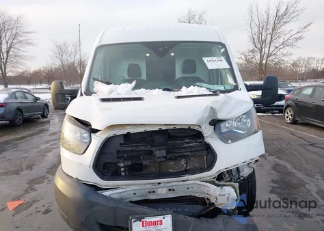 2017 Ford Transit-250 z USA, uszkodzony, nr VIN 1FTYR2CG1HKA36048